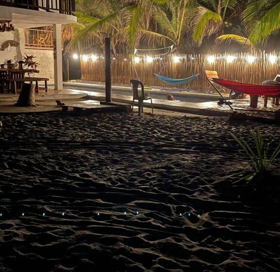 پانسیون älanacasadeplaya