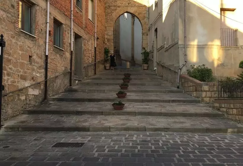 ペンション La Travernetta   The Authentic Tusa