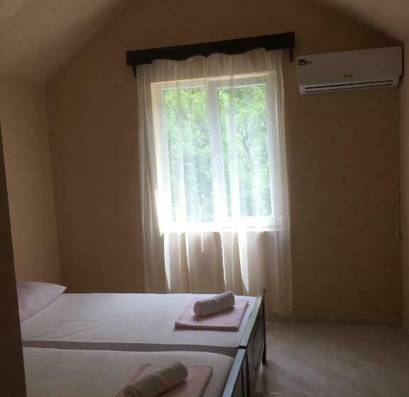 پانسیون Kvariati Rooms And Apartments Orange Complex