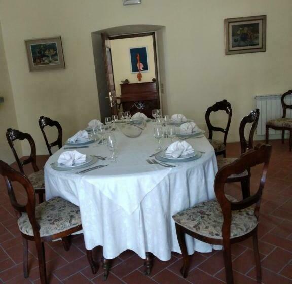 Hotelli Villa Morelli Dimora Storica Albergo Diffuso Senza Stelle