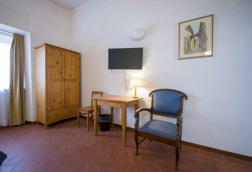 Hotelli Villa Morelli Dimora Storica Albergo Diffuso Senza Stelle