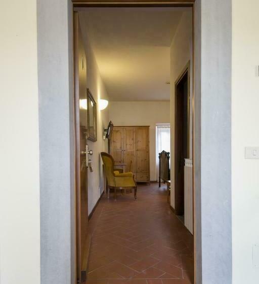 Hotelli Villa Morelli Dimora Storica Albergo Diffuso Senza Stelle