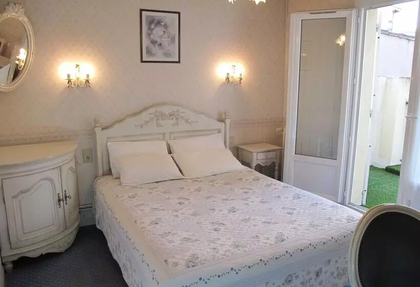 ホテル Acanthe Du Temple