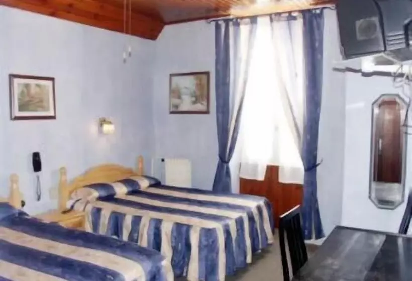 ホテル Acanthe Du Temple