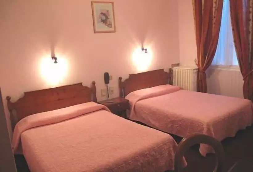 ホテル Acanthe Du Temple