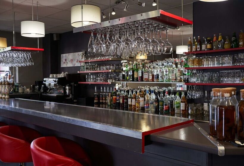 Hotel Authentic By Balladins Dijon / Marsannaylacote