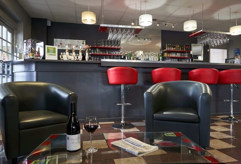 Hotel Authentic By Balladins Dijon / Marsannaylacote