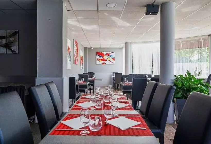 酒店 Authentic By Balladins Dijon / Marsannaylacote