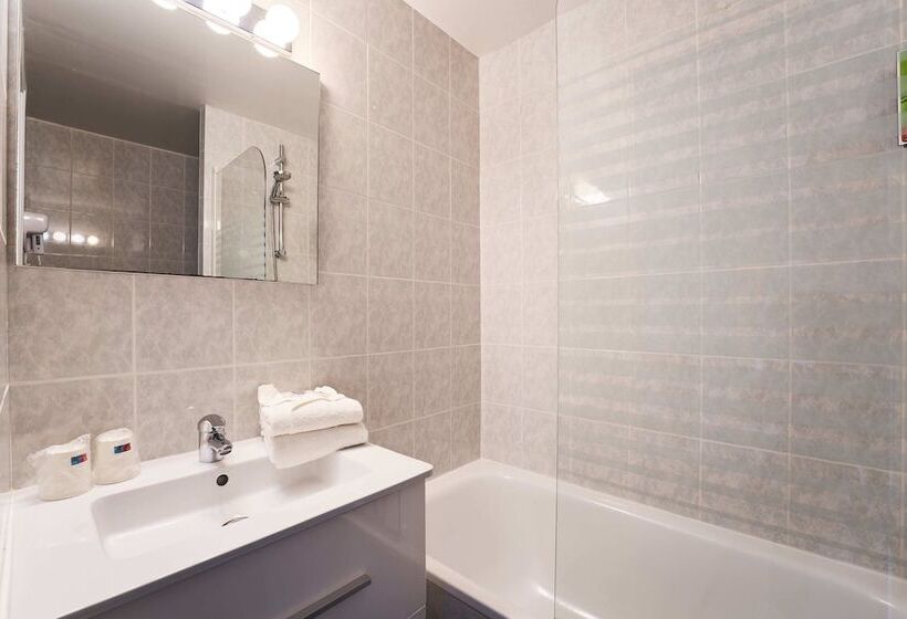 Hotel Authentic By Balladins Dijon / Marsannaylacote