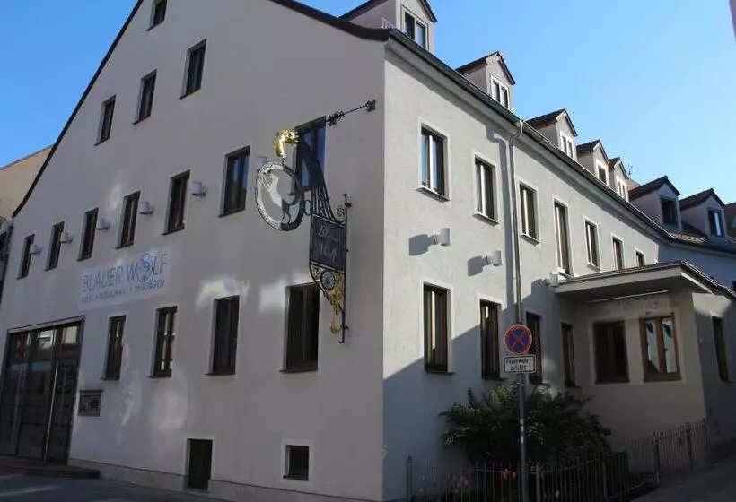 Отель Blauer Wolf