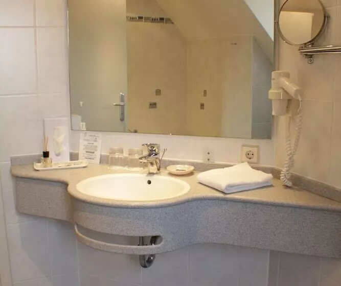 Отель Blauer Wolf