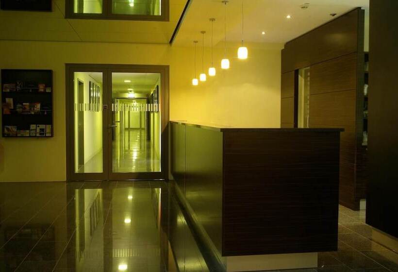 Central Regensburg Citycentre, Sure Hotel Collection By Best Western