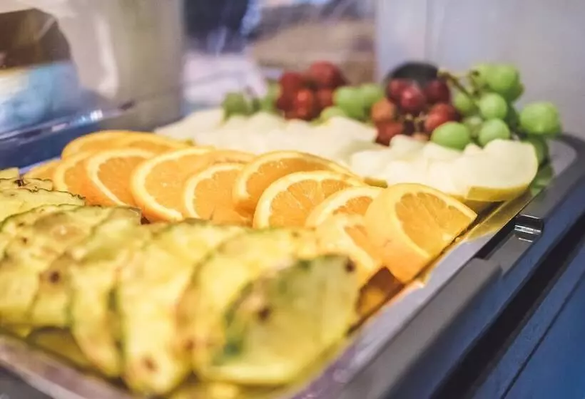 Central Regensburg Citycentre, Sure Hotel Collection By Best Western