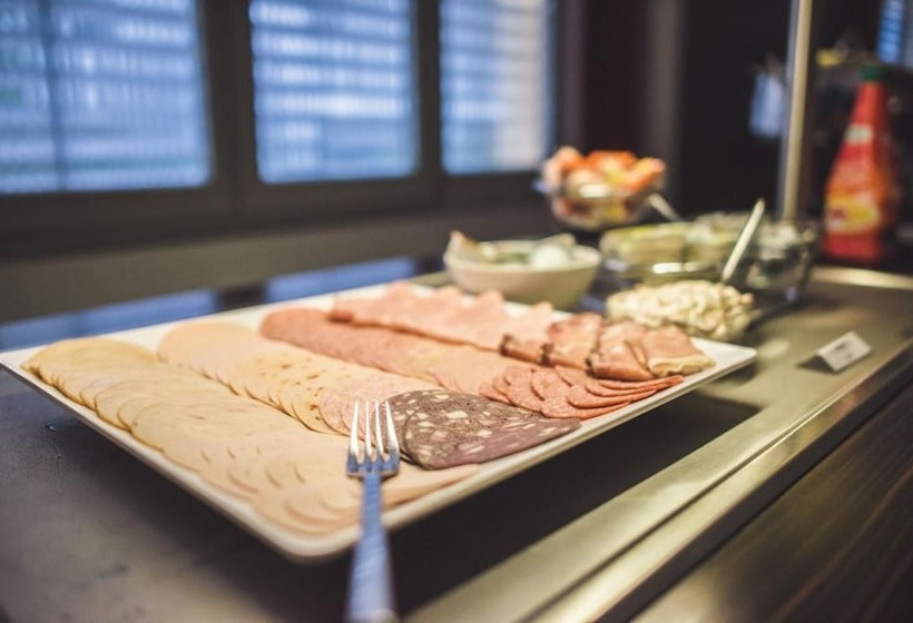 Central Regensburg Citycentre, Sure Hotel Collection By Best Western