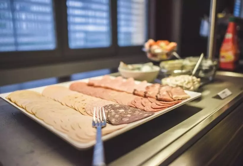 Central Regensburg Citycentre, Sure Hotel Collection By Best Western