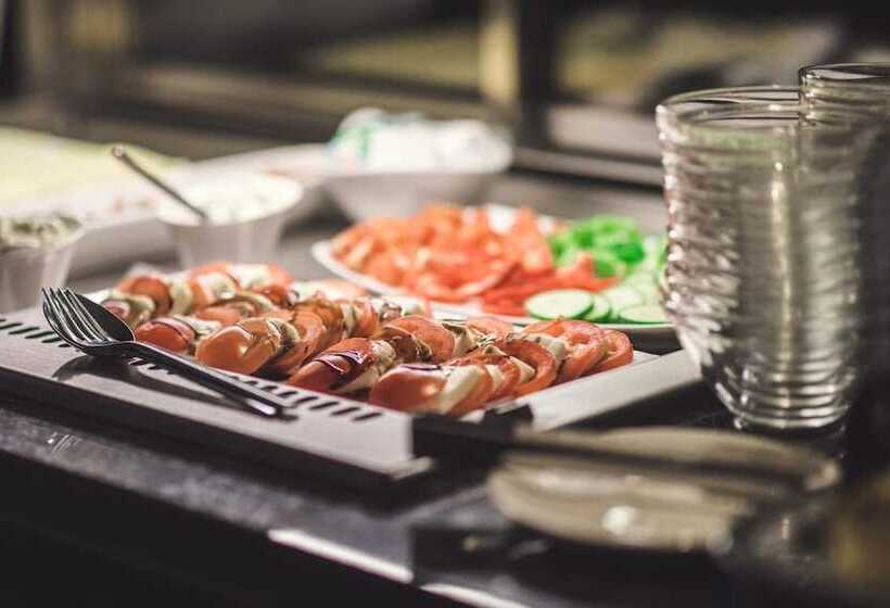 Central Regensburg Citycentre, Sure Hotel Collection By Best Western