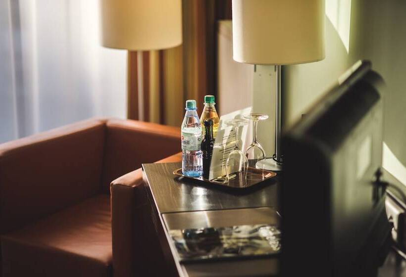 Central Regensburg Citycentre, Sure Hotel Collection By Best Western