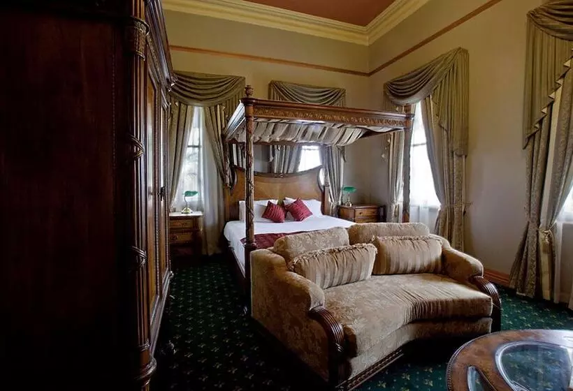 Отель Denison Boutique