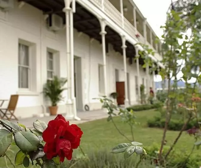 Отель Denison Boutique