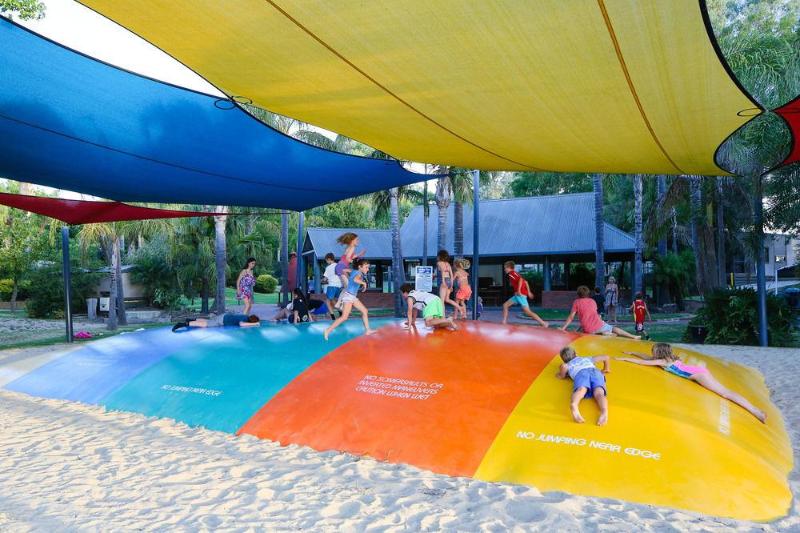 ホテル Discovery Parks Lake Hume, Victoria