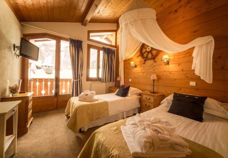 هتل Et Chalet Au Coin Du Feu Chilly Powder