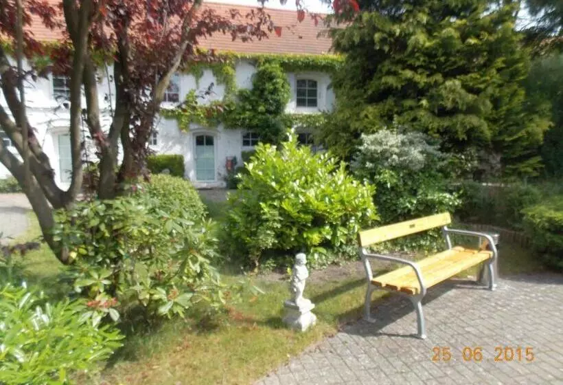 Отель Landhaus Kyritz