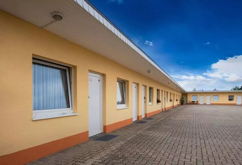 בית מלון כפרי Lüneburg Süd