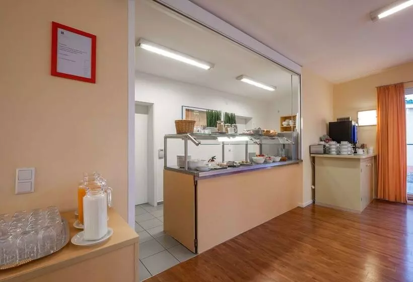 בית מלון כפרי Lüneburg Süd