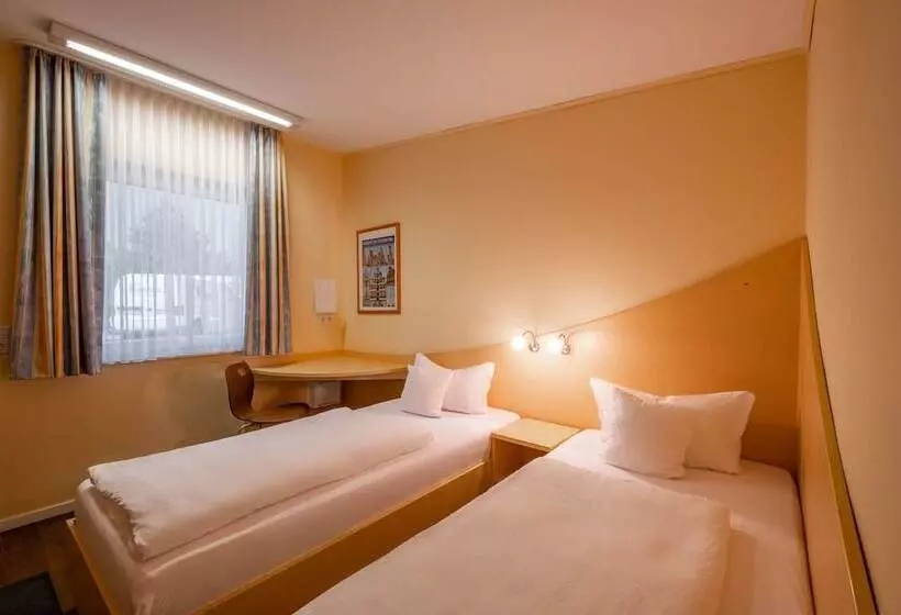 בית מלון כפרי Lüneburg Süd