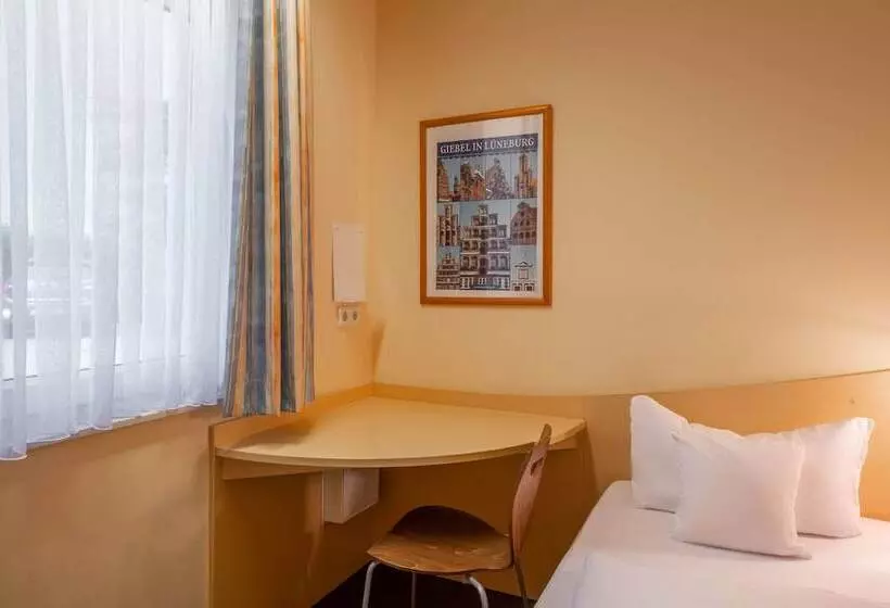 בית מלון כפרי Lüneburg Süd