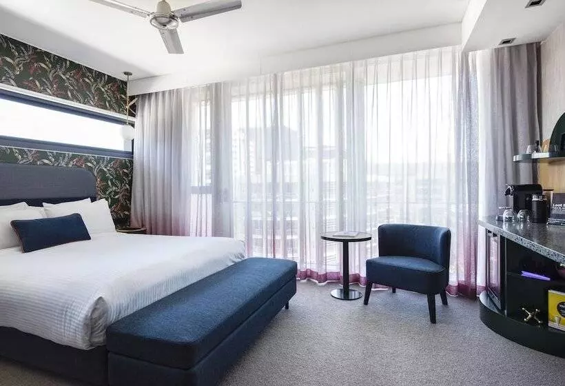 Отель Ovolo The Valley Brisbane