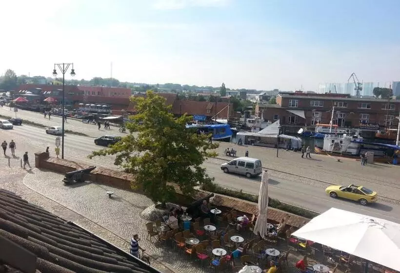 Hotel Pension Am Wassertor