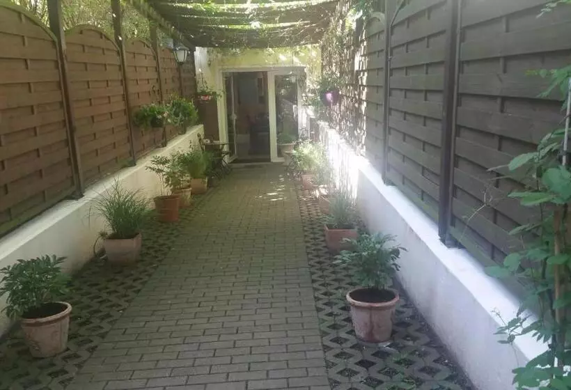 Hotelli Pension Tempelhof