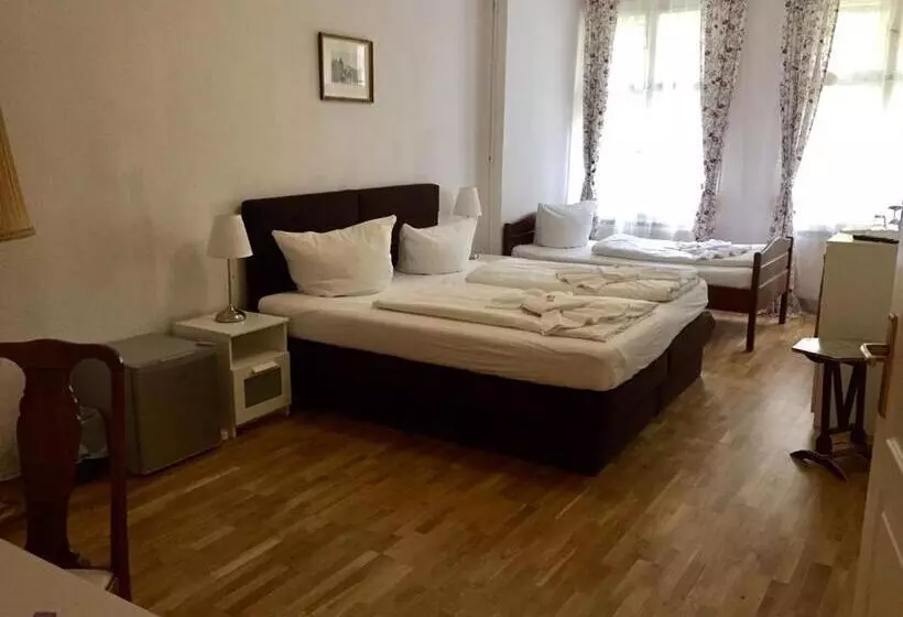 Hotelli Pension Tempelhof