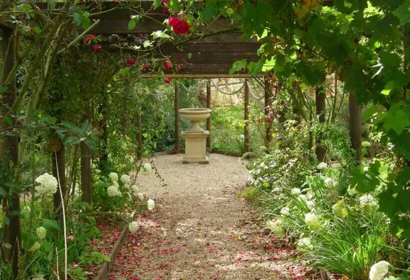 בית מלון כפרי Rookwood Farmhouse B&b