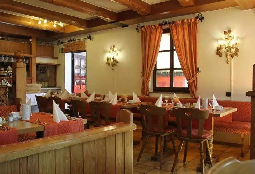 Отель Seltenbacher Hof