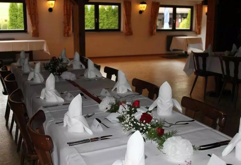 Отель Seltenbacher Hof