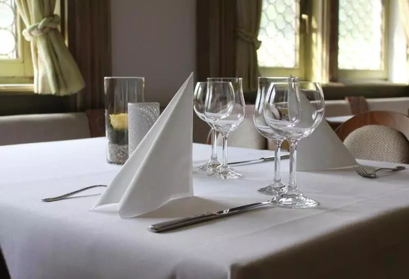 Отель Seltenbacher Hof