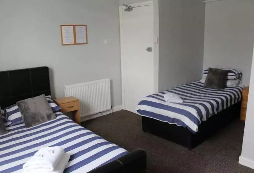 Отель The Vale Apart