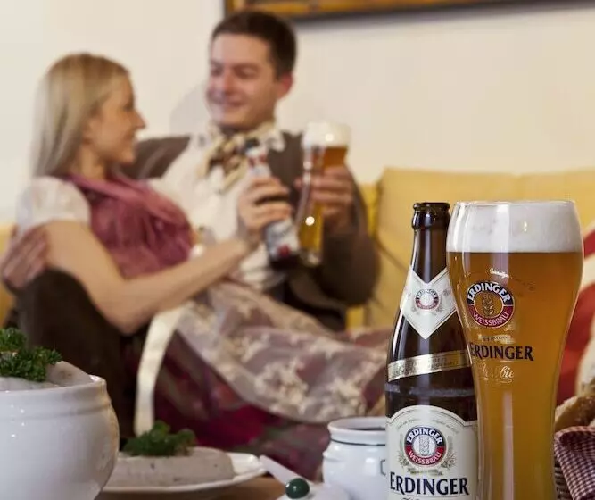 Отель Zum Erdinger Weißbrau