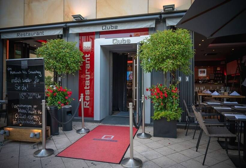 Qube Hotel Bergheim