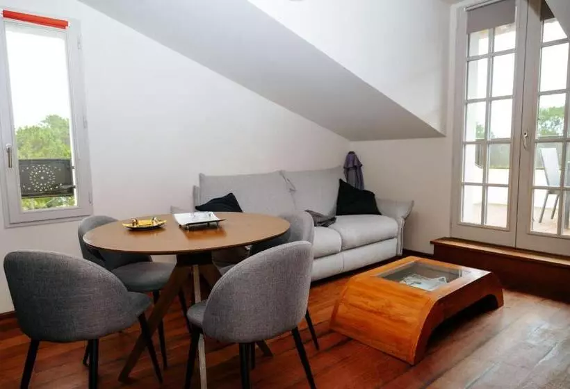 Villa Clara, Résidence Face à L Océan Et Au Golf De Chiberta