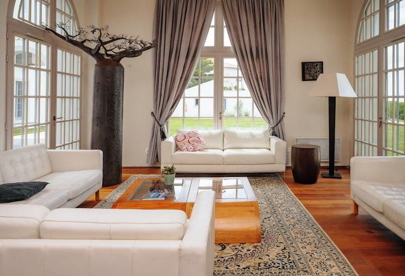 Villa Clara, Résidence Face à L Océan Et Au Golf De Chiberta