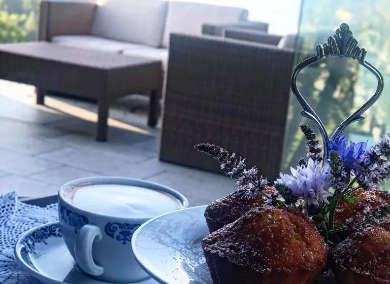 Aamiaismajoitus (B&B) Montanara Chalet