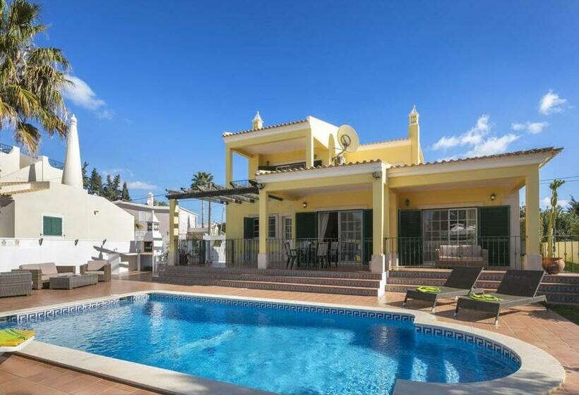 פנסיון Casa Estombar   Private Swimming Pool   Air Conditioning In All Bedrooms   Wifi