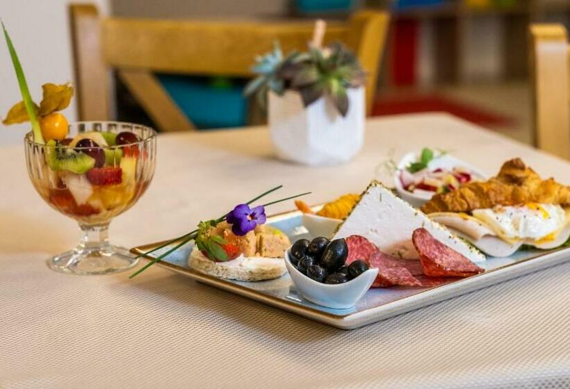 Пансион Vila Simonte Poiana Brasov