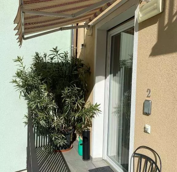 پانسیون Villa Jasmine