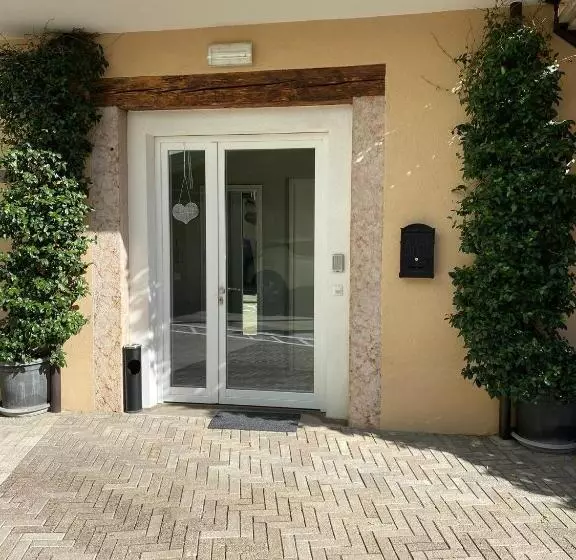 پانسیون Villa Jasmine