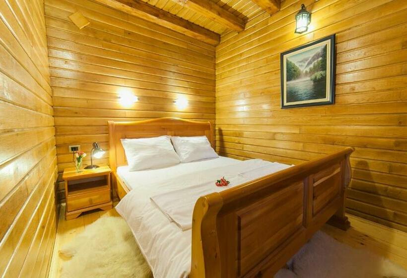 استراحتگاه Villa Gacka