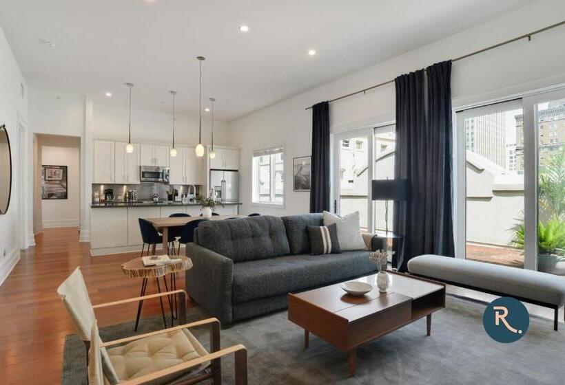 Roami At Factors Row